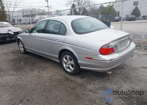 2001 Jaguar S-Type 3.0L V6 z USA, uszkodzony, nr VIN SAJDA01N91FM13687